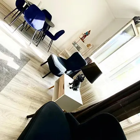 In Most Pop-ular Area Norrebro Apartamento *