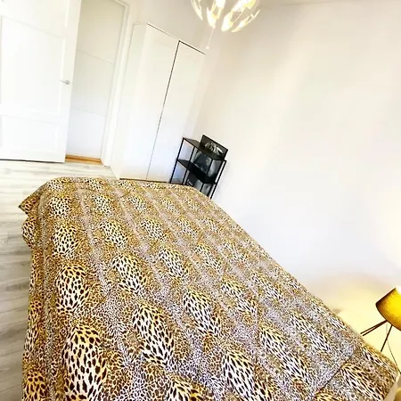 In Most Pop-ular Area Norrebro Apartamento *